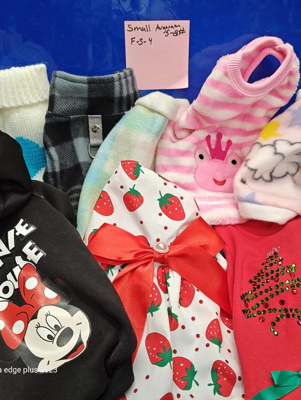 Dog Outfit Bundle ( Small 5 to 8 Pound Pets ) Brand New Save with a Bundle